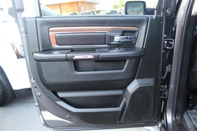 2019 RAM 1500 Classic Crew Cab Laramie - Photo 24 - Sacramento, CA 95825