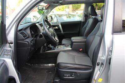 2017 Toyota 4Runner SR5 Premium   - Photo 20 - Sacramento, CA 95825