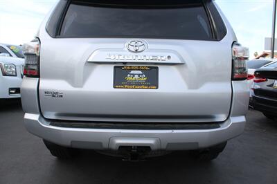 2017 Toyota 4Runner SR5 Premium   - Photo 16 - Sacramento, CA 95825