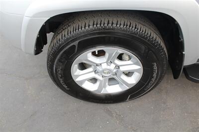 2017 Toyota 4Runner SR5 Premium   - Photo 11 - Sacramento, CA 95825