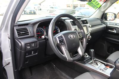 2017 Toyota 4Runner SR5 Premium   - Photo 19 - Sacramento, CA 95825