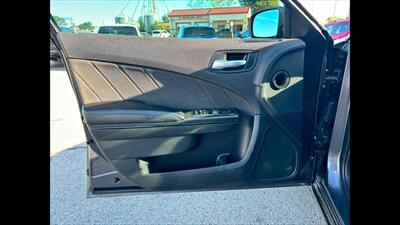 2019 Dodge Charger SXT - Photo 10 - Dodge City, KS 67801