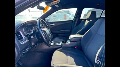 2019 Dodge Charger SXT - Photo 7 - Dodge City, KS 67801