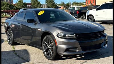 2019 Dodge Charger SXT - Photo 3 - Dodge City, KS 67801