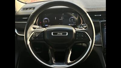 2022 Jeep Grand Cherokee L Limited   - Photo 18 - Dodge City, KS 67801