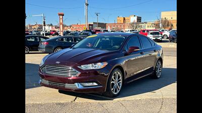 2017 Ford Fusion SE   - Photo 3 - Dodge City, KS 67801