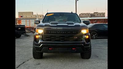 2022 Chevrolet Silverado 1500 Custom Trail Boss   - Photo 2 - Dodge City, KS 67801