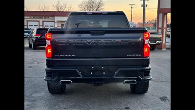 2022 Chevrolet Silverado 1500 Custom Trail Boss   - Photo 4 - Dodge City, KS 67801