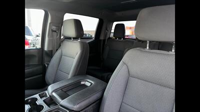2022 Chevrolet Silverado 1500 Custom Trail Boss   - Photo 12 - Dodge City, KS 67801