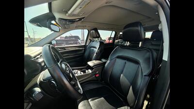 2021 Jeep Grand Cherokee L Limited   - Photo 10 - Dodge City, KS 67801