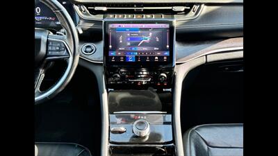 2021 Jeep Grand Cherokee L Limited   - Photo 17 - Dodge City, KS 67801