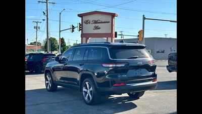 2021 Jeep Grand Cherokee L Limited   - Photo 5 - Dodge City, KS 67801
