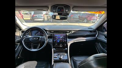2021 Jeep Grand Cherokee L Limited   - Photo 14 - Dodge City, KS 67801
