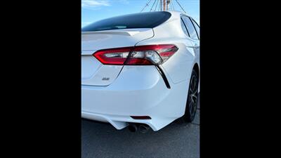 2018 Toyota Camry SE   - Photo 13 - Dodge City, KS 67801