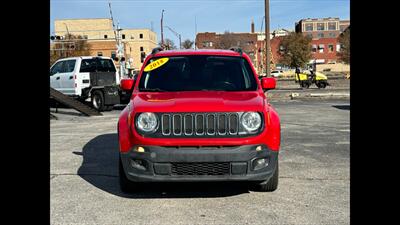 2018 Jeep Renegade Latitude   - Photo 2 - Dodge City, KS 67801