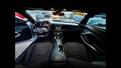 2016 Chevrolet Camaro LT   - Photo 17 - Dodge City, KS 67801