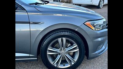 2019 Volkswagen Jetta 1.4T R-Line   - Photo 8 - Dodge City, KS 67801