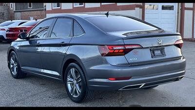 2019 Volkswagen Jetta 1.4T R-Line   - Photo 6 - Dodge City, KS 67801