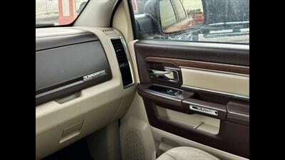 2014 RAM 1500 Laramie   - Photo 19 - Dodge City, KS 67801