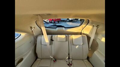 2015 Toyota Highlander XLE   - Photo 8 - Dodge City, KS 67801