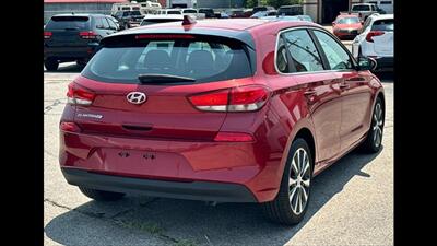2018 Hyundai ELANTRA GT   - Photo 9 - Dodge City, KS 67801