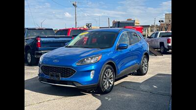 2020 Ford Escape Titanium   - Photo 3 - Dodge City, KS 67801