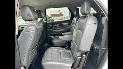 2018 Buick Enclave Essence   - Photo 15 - Dodge City, KS 67801