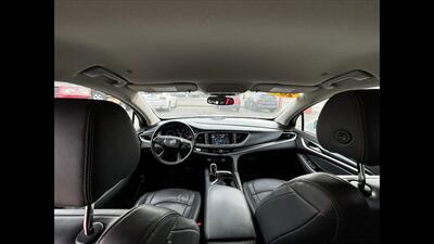 2018 Buick Enclave Essence   - Photo 13 - Dodge City, KS 67801