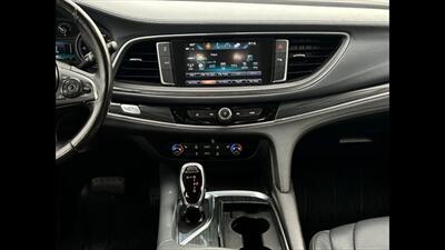 2018 Buick Enclave Essence   - Photo 17 - Dodge City, KS 67801