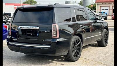2015 GMC Yukon Denali   - Photo 16 - Dodge City, KS 67801
