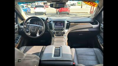 2015 GMC Yukon Denali   - Photo 14 - Dodge City, KS 67801