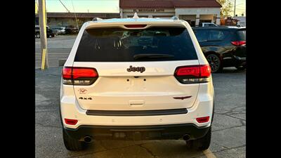 2018 Jeep Grand Cherokee Trailhawk   - Photo 4 - Dodge City, KS 67801