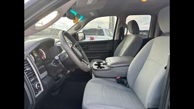 2016 RAM 1500 Express   - Photo 7 - Dodge City, KS 67801