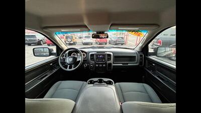 2016 RAM 1500 Express   - Photo 11 - Dodge City, KS 67801