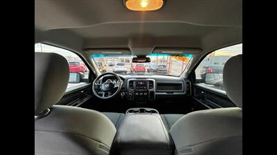 2016 RAM 1500 Express   - Photo 5 - Dodge City, KS 67801