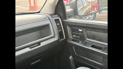 2016 RAM 1500 Express   - Photo 10 - Dodge City, KS 67801