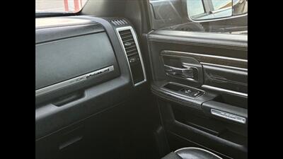2018 RAM 2500 Laramie Limited   - Photo 17 - Dodge City, KS 67801