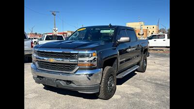 2016 Chevrolet Silverado 1500 LT   - Photo 2 - Dodge City, KS 67801