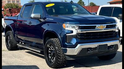 2023 Chevrolet Silverado 1500 LT   - Photo 3 - Dodge City, KS 67801