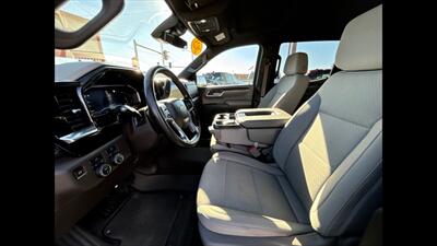 2023 Chevrolet Silverado 1500 LT   - Photo 11 - Dodge City, KS 67801
