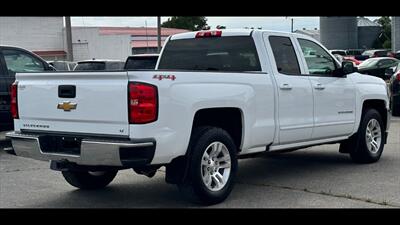 2017 Chevrolet Silverado 1500 LT   - Photo 4 - Dodge City, KS 67801