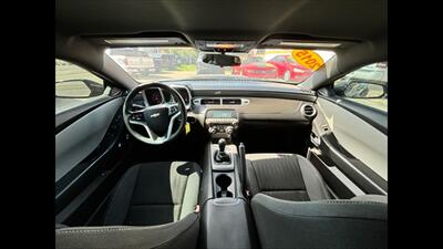 2015 Chevrolet Camaro LS   - Photo 10 - Dodge City, KS 67801