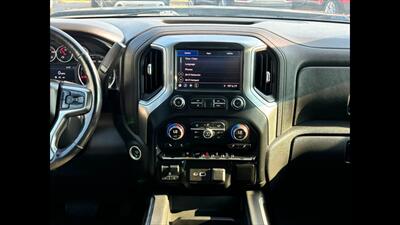 2019 Chevrolet Silverado 1500 RST - Photo 18 - Dodge City, KS 67801
