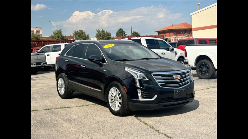 2017 Cadillac XT5   - Photo 1 - Dodge City, KS 67801