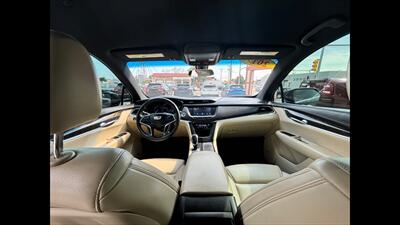 2017 Cadillac XT5 - Photo 8 - Dodge City, KS 67801