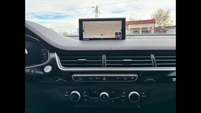 2017 Audi Q7 3.0T quattro Premium   - Photo 10 - Dodge City, KS 67801