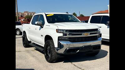 2019 Chevrolet Silverado 1500 LT   - Photo 2 - Dodge City, KS 67801