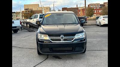 2015 Dodge Journey SE   - Photo 2 - Dodge City, KS 67801