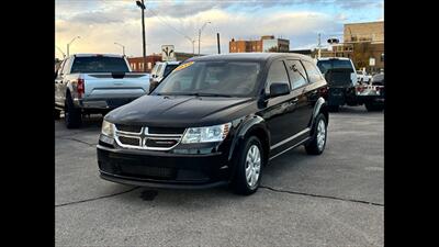 2015 Dodge Journey SE   - Photo 3 - Dodge City, KS 67801