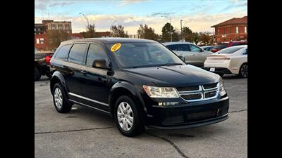 2015 Dodge Journey SE   - Photo 1 - Dodge City, KS 67801